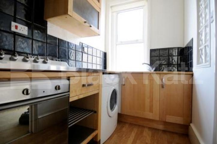 			Available July, 2 Bedroom, 1 bath, 1 reception Flat			 Carlingford Road, TURNPIKE LANE